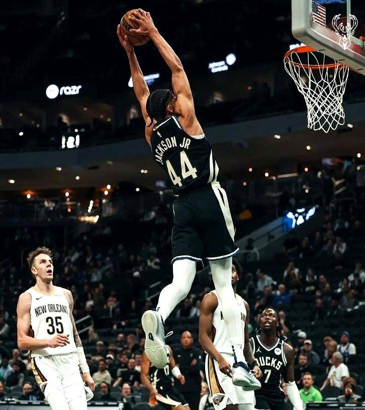 九游官网- 字母哥伤势情况 