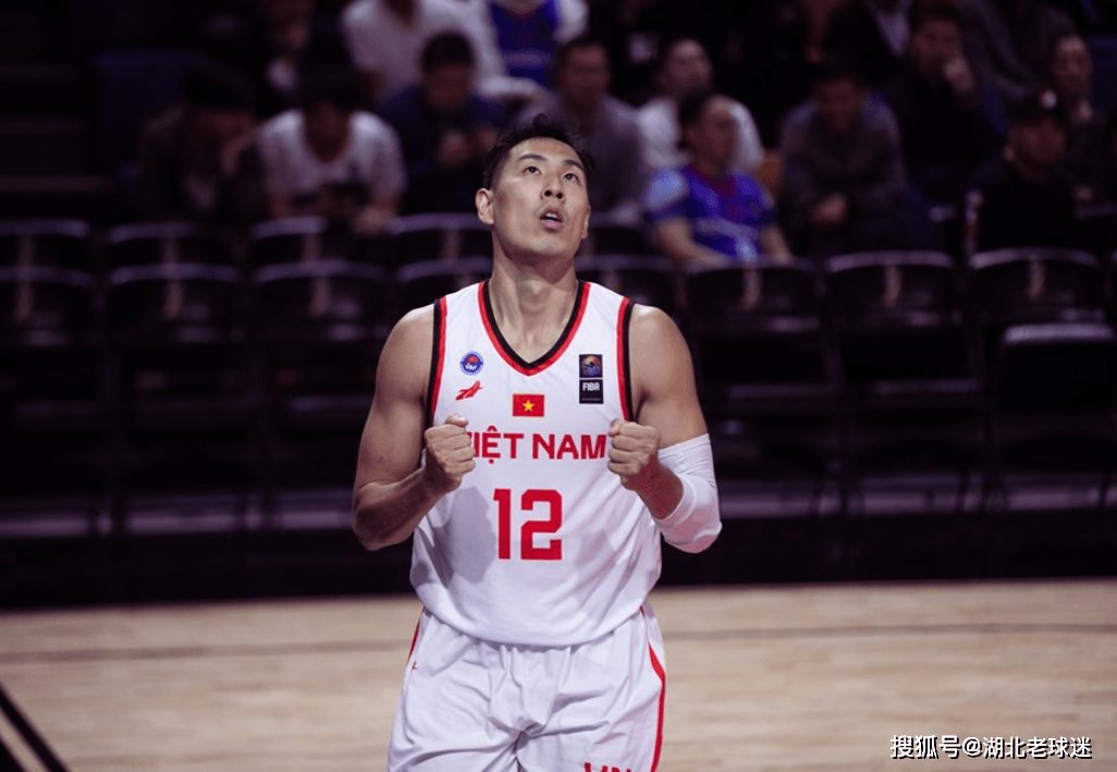 九游官网-西亚卡姆在西班牙队比赛中出色发挥，晋级下一阶段引发热议！比赛高潮迭起的简单介绍