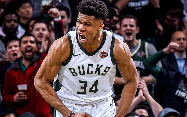 九游中国-包含字母哥连续三场比赛得分超过表现优异，澳大利亚队不断突破！引发球迷热议的词条